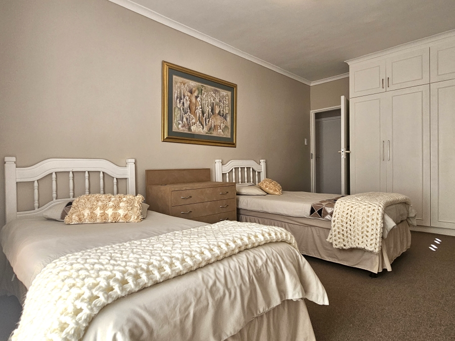 5 Bedroom Property for Sale in Ferreira Town Eastern Cape